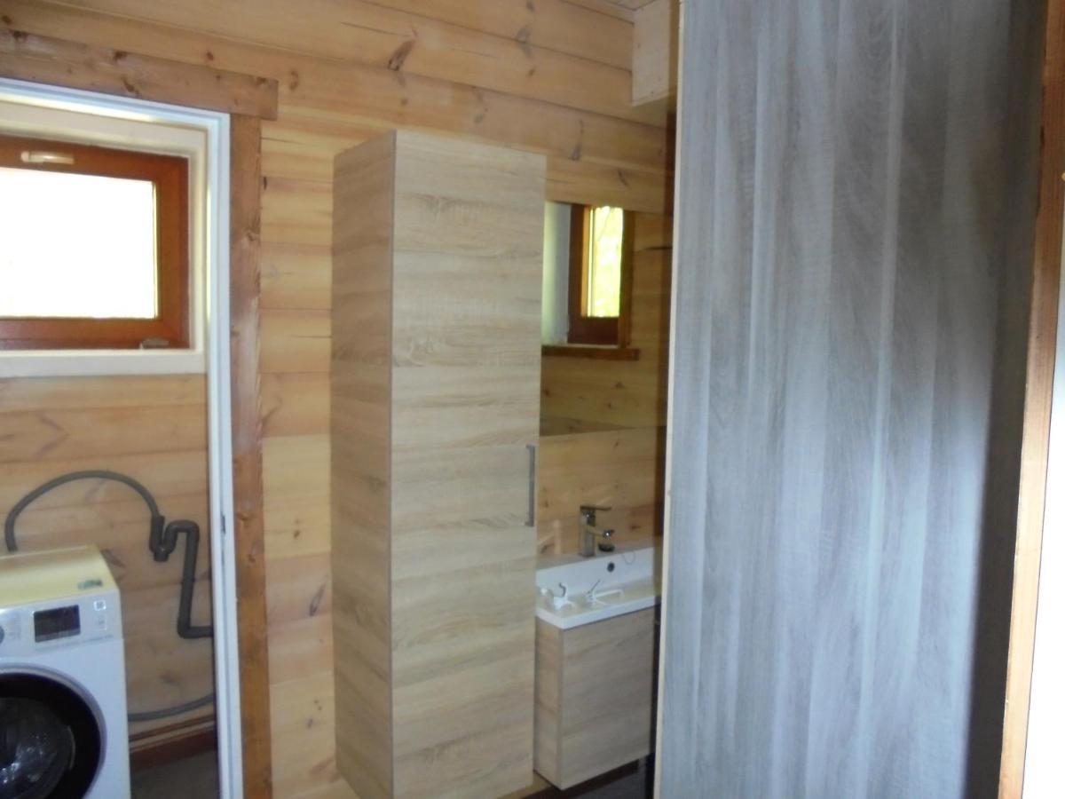 Gîte LE SOUS-BOIS Cerfontaine Extérieur photo